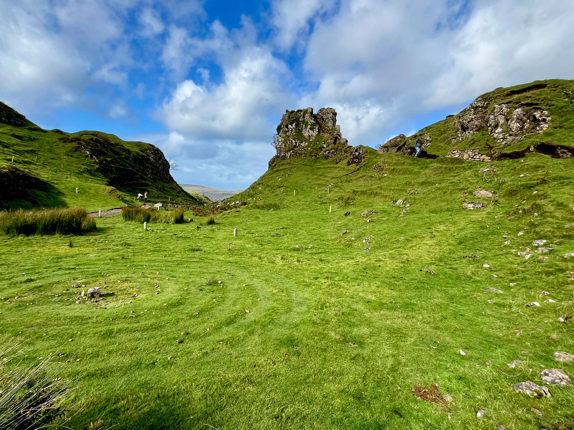 Das zauberhafte Fairy Glen bei Uig: Wo die Zeit stillsteht